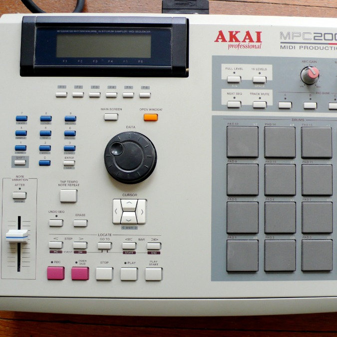 Mixtape Essential Gear: Terracotta Blue on the MPC2000XL